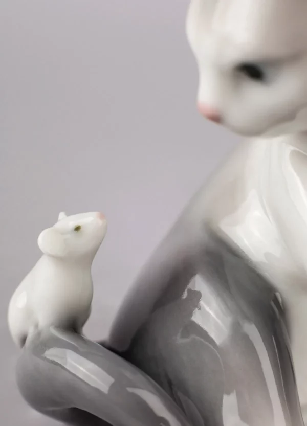 Котёнок и мышка — LLADRÓ 01005236, кадр фабричной галереи 4
