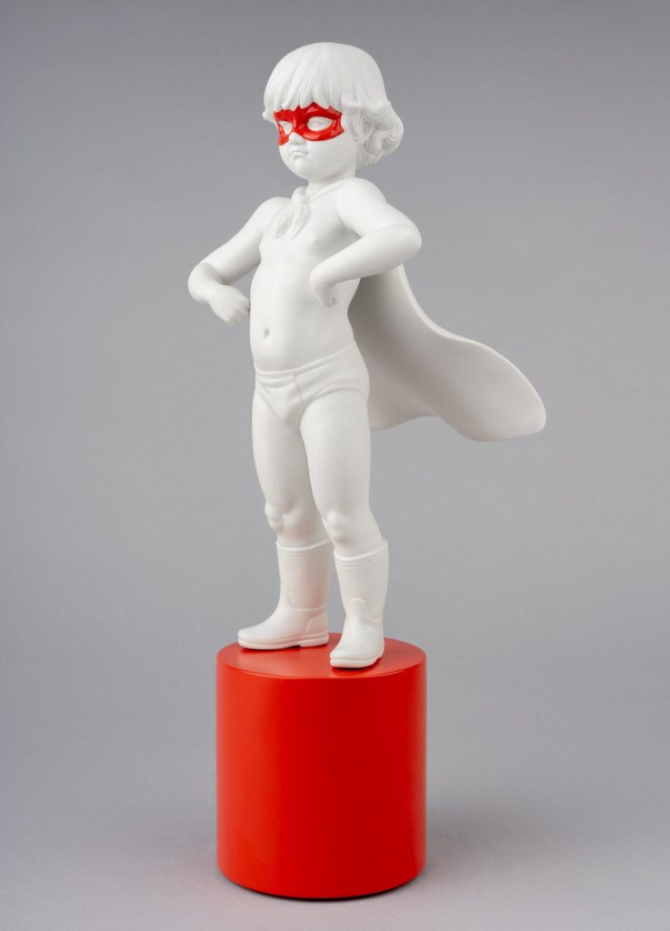 Герой спешит на помощь — LLADRÓ 01009484, кадр фабричной галереи 3